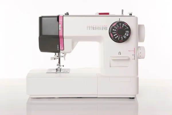 Máquina de coser moderna — Foto de Stock