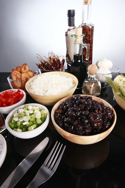 Arroz com banana-da-terra e feijão preto — Fotografia de Stock