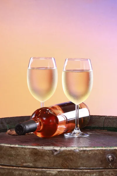 Studené bílé víno — Stock fotografie