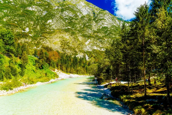 Реки в горах с красивой бирюзовой водой. Сока-Рив — стоковое фото