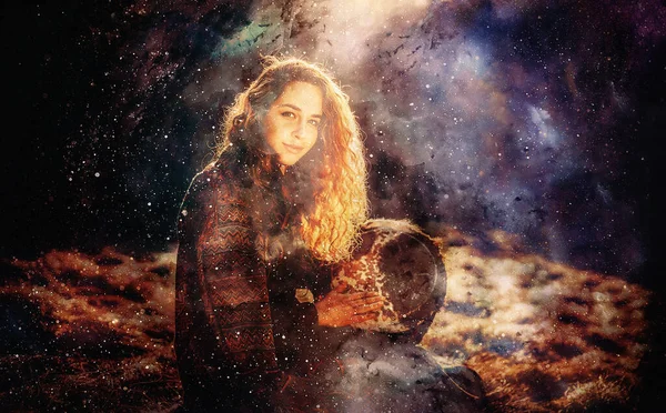Shamanic girl with drum on abstract structured space background. — Stock Photo, Image