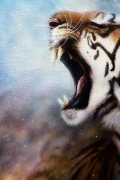 Hermosa cabeza de tigre de pintura que emerge de un fondo cósmico abstracto con estrellas — Foto de Stock