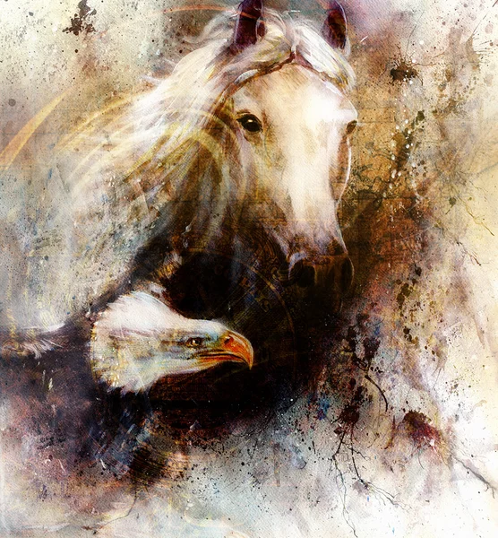 Bela pintura de um cavalo branco com uma águia voadora, em um fundo texturizado abstrato. — Fotografia de Stock