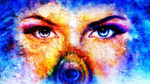 Pair of beautiful blue women eyes looking up mysteriously from behind a small rainbow colored peacock feather, texture collage with cracklee structure — Stock Photo, Image