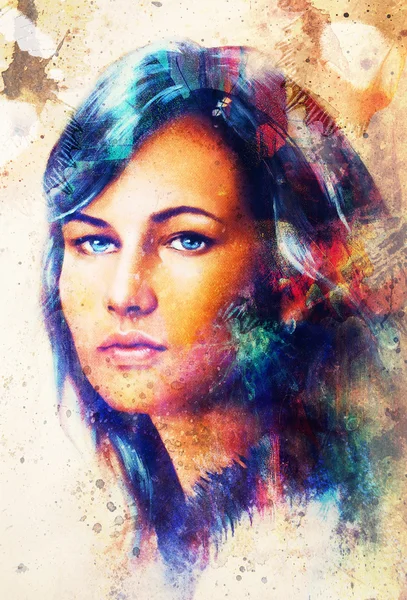 Retrato de mujer joven y ojo azul, con flores de primavera, pintura de color y estructura de manchas, fondo abstracto — Foto de Stock