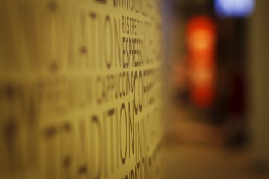 görüntü arka plan ile pismena na stenu ve cofe metin