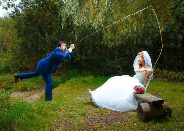 Gelin cought onun için damat bir olta ile,