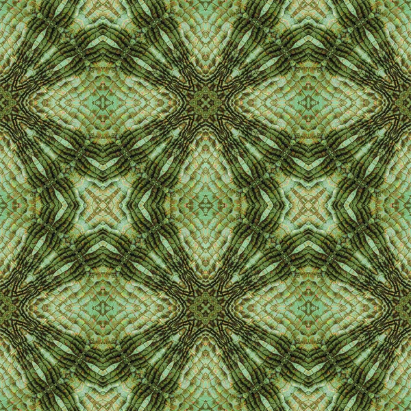 Abstract seamless kaleidoscopic pattern with green, gold and black stylized snake texture — Stock Photo, Image