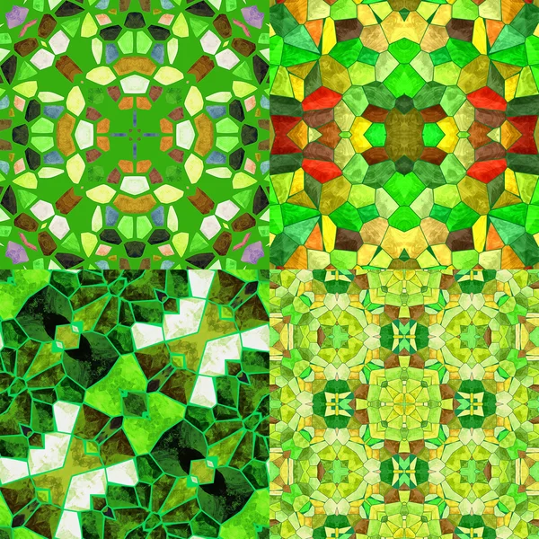 Абстрактный бесшовный цветочный фон из витражной мозаики. Набор из четырех бесшовных красочных мозаичных узоров в весенних цветах — стоковое фото