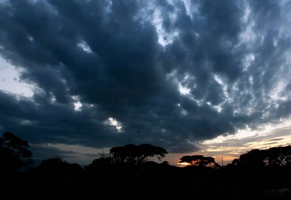 Groupe Nuages Dans Ciel — Photo