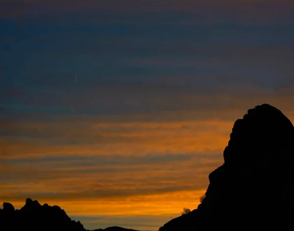 Een Groep Wolken Aan Hemel Bij Zonsondergang — Stockfoto