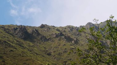 Dağlardaki dağ manzarası