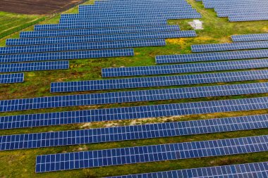 Güneş enerjisi santrali. Güneş panelleri, fotovoltaik, alternatif elektrik kaynağı - sürdürülebilir kaynak kavramı