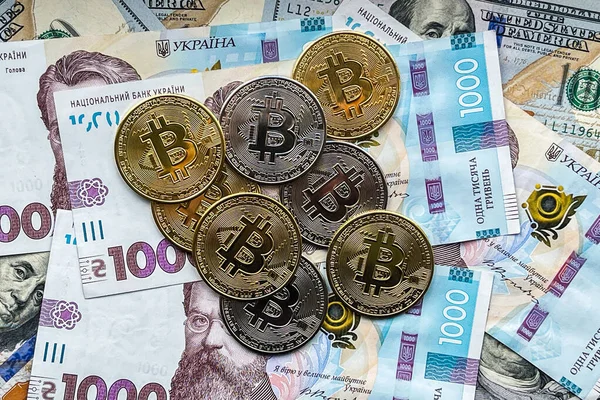 Monete Oro Argento Bitcoin Mille Grivne Ucraine Banconote Dollari — Foto Stock