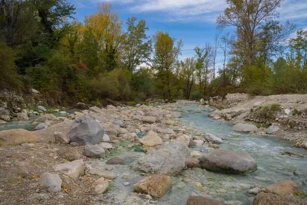 Immagine Del Fiume Sulfureo Lavino Autunno Abruzzo Italia — Foto Stock