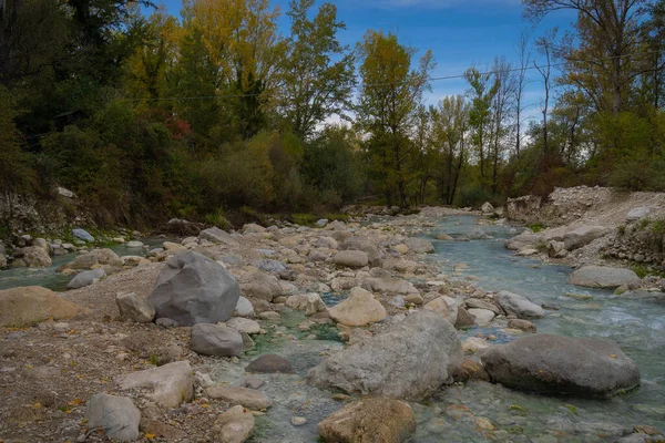 Imagen Del Río Sulfuroso Lavino Otoño Abruzzo Italia — Foto de Stock