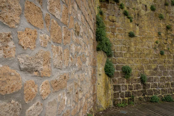 Высокие Каменные Стены Старого Средневекового Города Орвието Умбрии Италии — стоковое фото