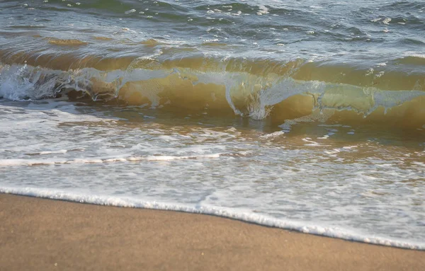 Ondas Mar Colores Con Salpicaduras Rompeolas Blancas Parque Circeo Sabaudia — Foto de Stock