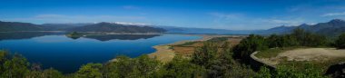 Doğa Manzaralı ve panoramik görünüm Prespa Gölü, Yunanistan