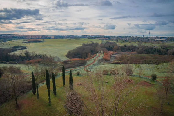 Imagen Del Camino Través Campos Arbustos Las Afueras Romanas Italia — Foto de Stock