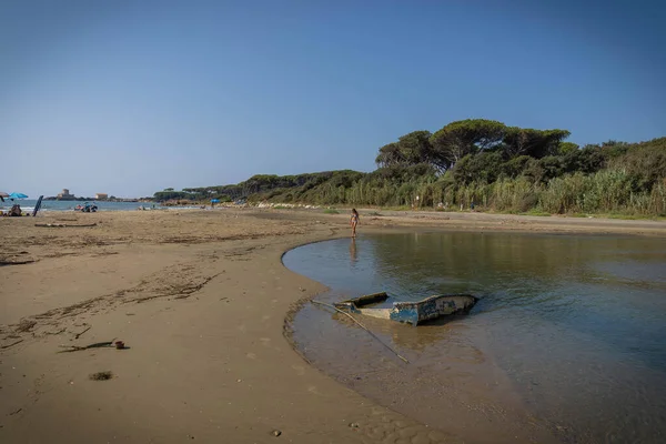 Torre Astura Talya Eylül 2021 Kadın Yansıması Talya Daki Torre — Stok fotoğraf