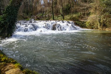Monasterio de Piedra, şelaleler