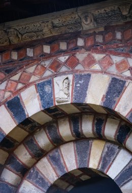 Le Puy manastırda iç