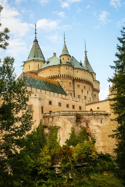 Bojnice eski ortaçağ kale