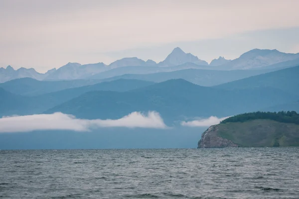 Pintoresca vista del lago Baikal — Foto de Stock