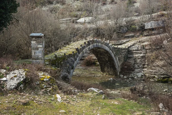 Παλιό πέτρινο γεφύρι Καπετάν Arcoudas — Φωτογραφία Αρχείου