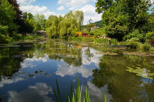 Jardines de primavera de Giverny — Foto de Stock