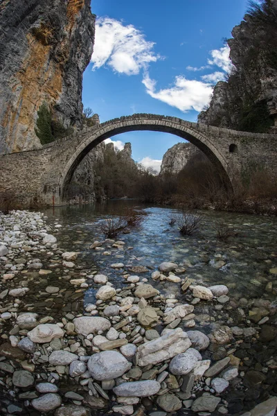 Kokoris eski taş köprü