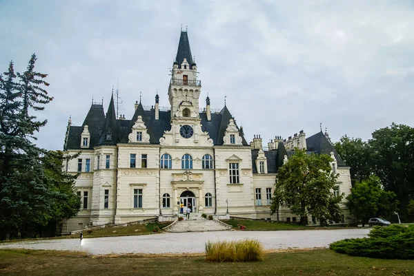 Красифильский замок в Словакии — стоковое фото