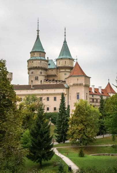 古い中世の城 Bojnice — ストック写真