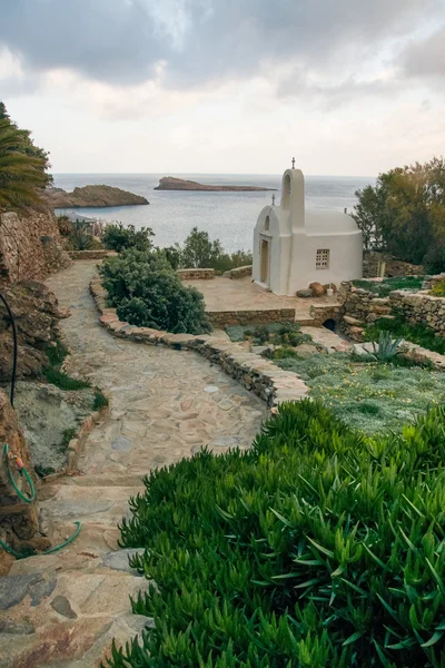 ギリシャの白い教会 — ストック写真