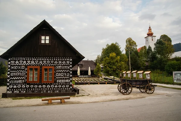 Liten by i Slovakien — Stockfoto