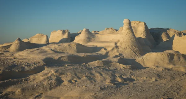 Hermosa playa de paisaje lunar Sarakiniko — Foto de Stock