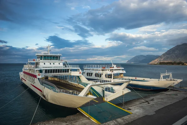 Two huge Ferries moored on the banks — Stock Photo, Image