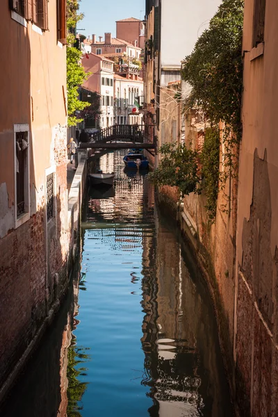 Canal e ponte em Veneza — Fotografia de Stock