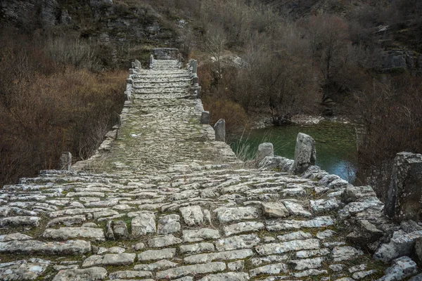 Kologeriko vecchio ponte di pietra — Foto Stock