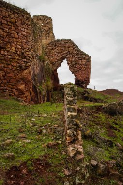 El Berueco, kale kalıntıları