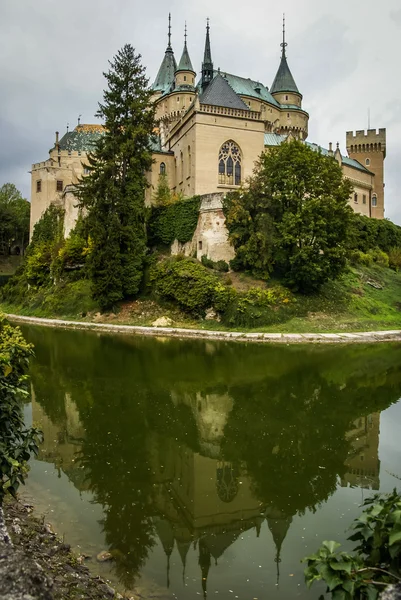 Bojnice eski ortaçağ kale — Stok fotoğraf