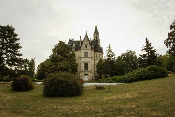 Castillo de Beautifil en Eslovaquia —  Fotos de Stock