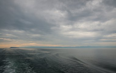 Baykal Gölü'nün doğal görünümü