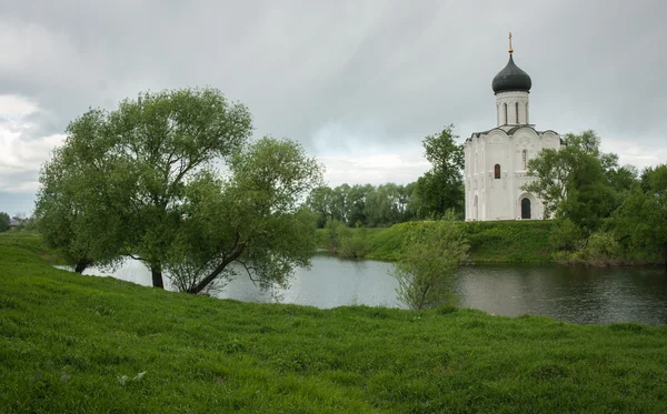 内尔河上的代祷教堂 — 图库照片