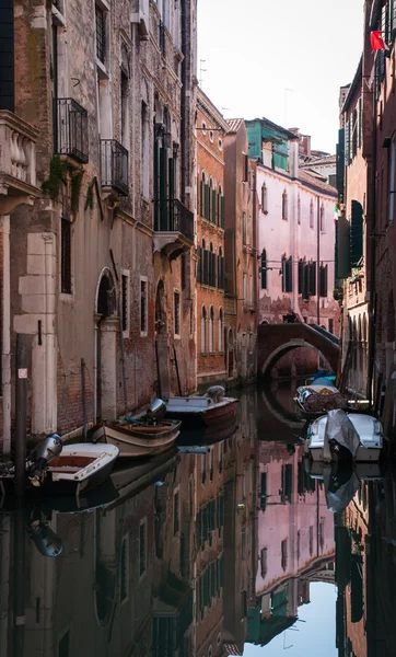 Canal e ponte em Veneza — Fotografia de Stock