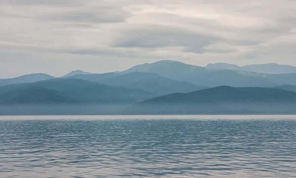 Vista panorámica del lago baikal — Foto de Stock