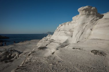 Güzel manzaralarıyla plaj Sarakiniko