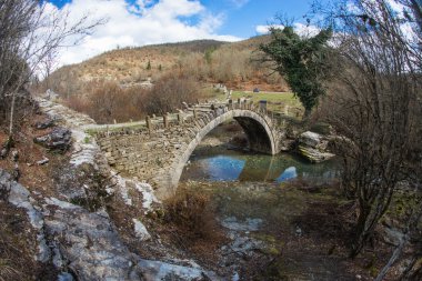Kaptan Arcoudas eski taş köprü