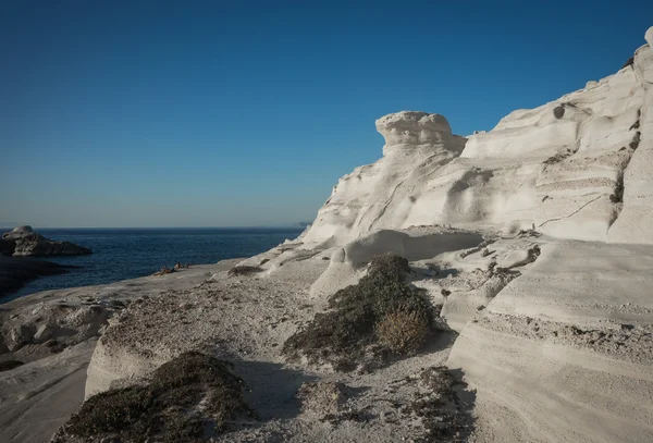 Beautiful moonscape beach Sarakiniko — Stock Photo, Image